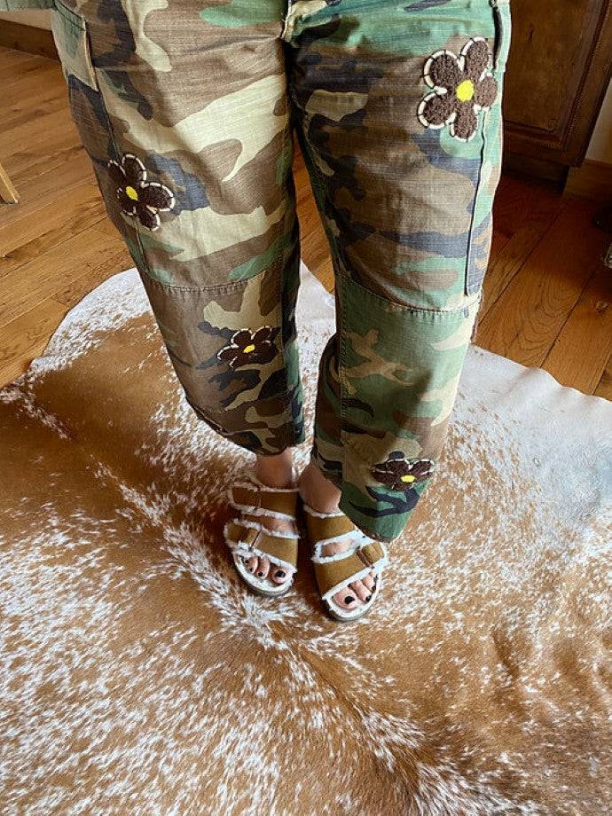 Rank & Sugar Flower Power Camo Pants