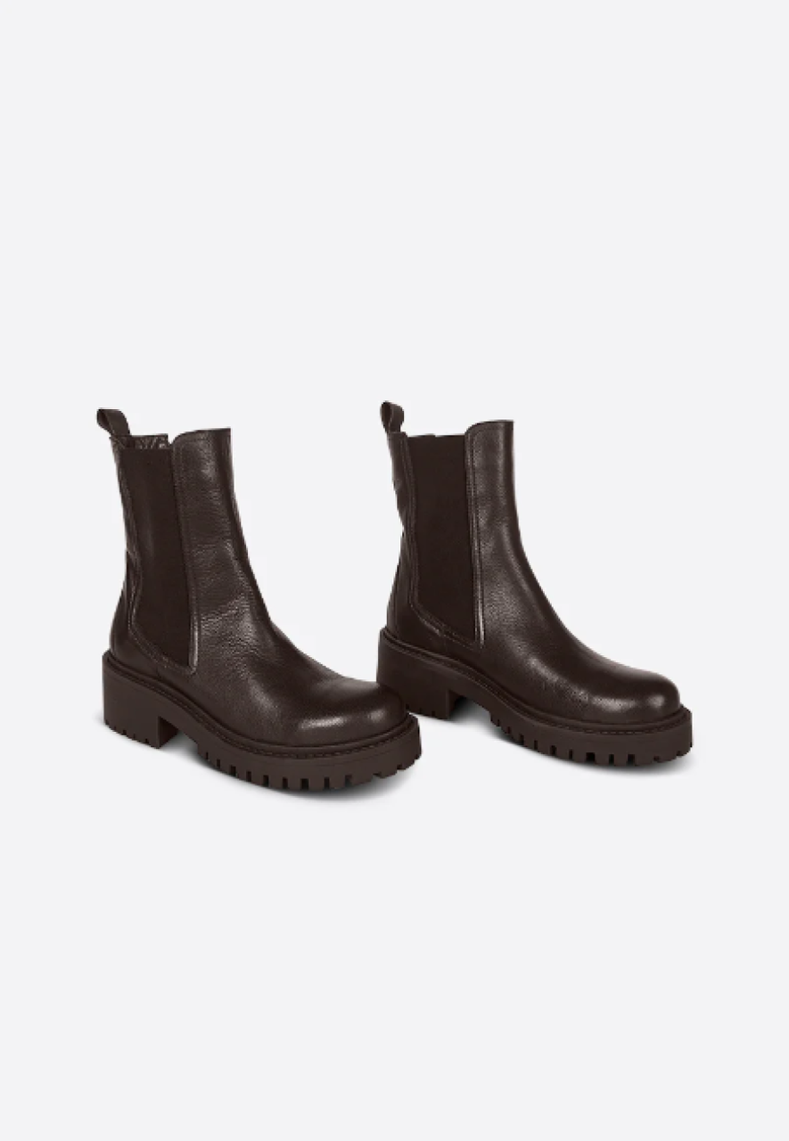 Intentionally Blank Storm Fur - Lined Chelsea Boot - Chocolate