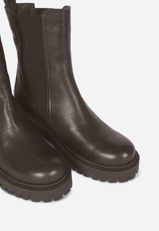 Intentionally Blank Storm Fur - Lined Chelsea Boot - Chocolate