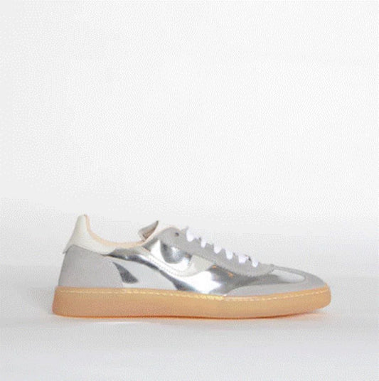 Moma Metallic Sneaker - Silver