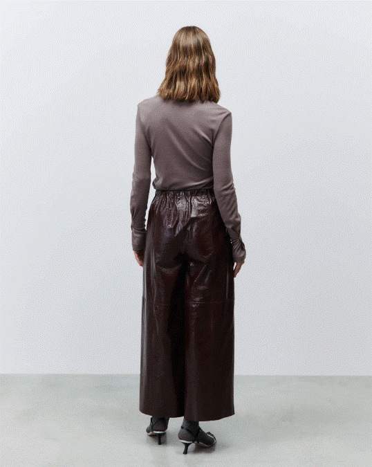 Alysi Patent Leather Gym Pants - Barolo