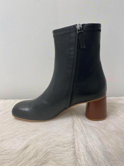 Alysi Ankle Boot - Black