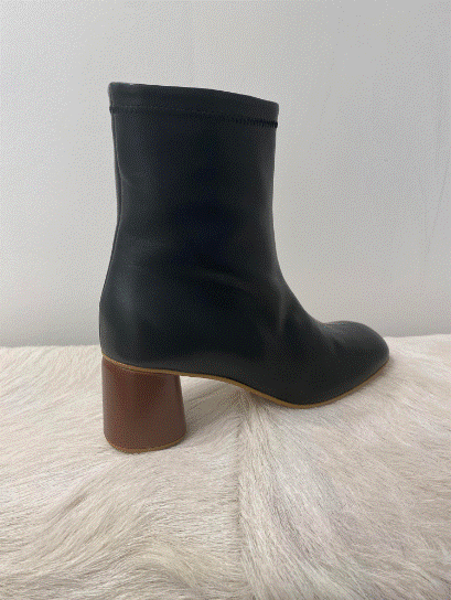 Alysi Ankle Boot - Black